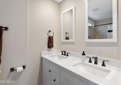 5117 Tierra Buena Ln, Scottsdale AZ  85254-1642 exterior