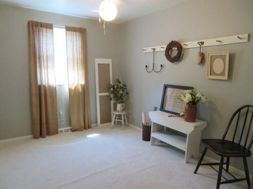 114 Woodstone Ln, New Kensington PA  15068-4642 exterior
