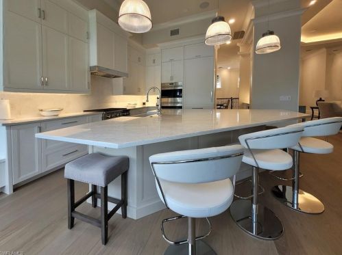 15528 Monterosso Ln, Naples, FL 34110-2710