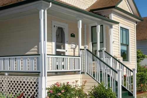 306 Santa Rosa Ave, Santa Rosa, CA 95404-4910