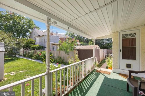 1039 Queen St, Pottstown PA  19464-5827 exterior