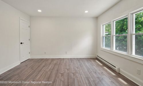 1415 Mattison Ave, Tinton Falls NJ  07712-6741 exterior