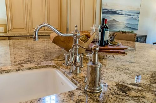 228 Marvin Ave, Los Altos CA  94022-3712 exterior