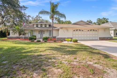 8345 Diver Ln, Brooksville FL  34608-6015 exterior