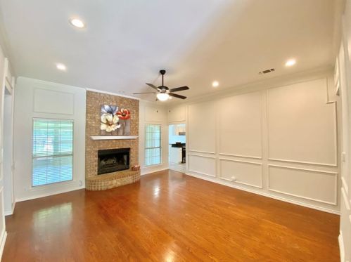 2525 Bauer Dr, Denton, TX 76207-1122