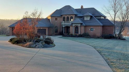 7007 Radford Rd, Shade, OH 45701-9221