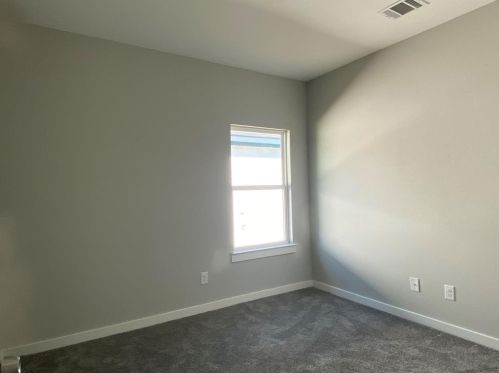 1515 Fordham Rd, Dallas TX  75216-6220 exterior