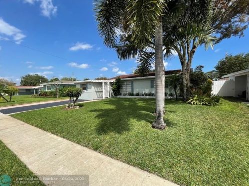 2321 56th Ter, Hollywood, FL 33021-3208