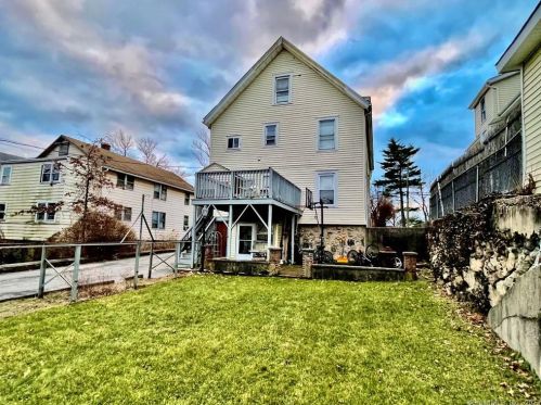 58 Frederick St, Stamford, CT 06902-4029