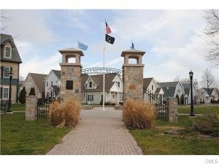 105 Naugatuck Ave, Milford CT  06460-6037 exterior