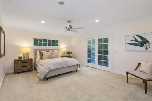 2435 Frankfort St, San Diego CA 92110-3314 exterior