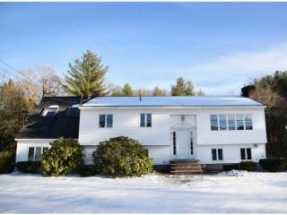 23 Wheeler Ave, Salem, NH 03079-3439