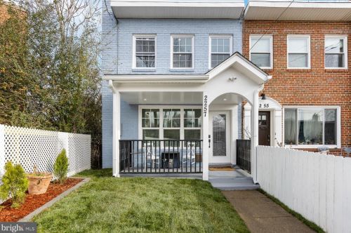 2257 16th St, Washington DC  20020-4301 exterior