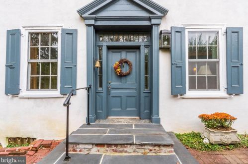 180 Durham Rd, Easton, PA 18042-9782