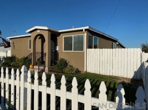 2015 Burroughs St, San Diego, CA 92111-6618