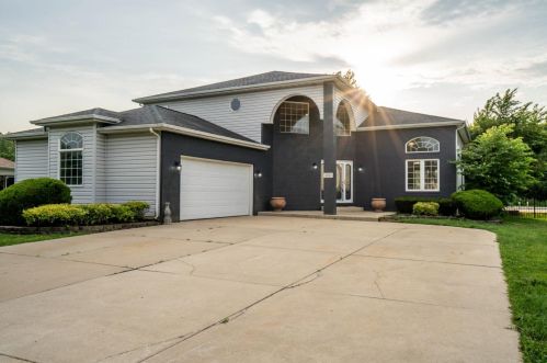 630 Merganser Dr, Hobart, IN 46342-9487