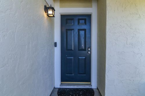 6324 Twin Wood Way, Citrus Heights CA  95621-3526 exterior