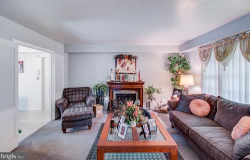 15 Helm Turn, Willingboro, NJ 08046-1808