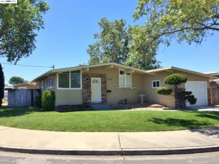 1723 Sunset Dr, Livermore, CA 94551-1950