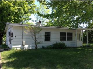 8 Woodland Dr, Weathersfield, VT 05156-2142