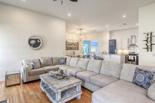 3486 Stockton Dr, Mount Pleasant SC  29466-6965 exterior