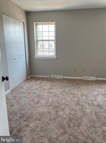 18 Frst Crk Dr, Dover DE 19904-6516 exterior