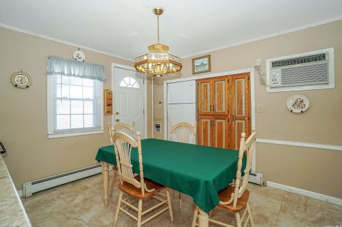 4212 Florence Rd, Bethpage NY  11714-6208 exterior