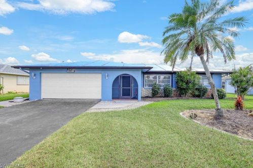 240 43rd Ter, Cape Coral, FL 33904-8425