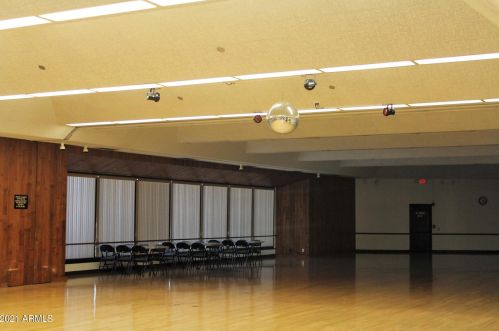 9906 Spruce Dr, Sun City AZ 85351-1958 exterior