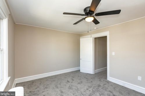 17 Ridgeway Ave, Manor PA  19036-1923 exterior