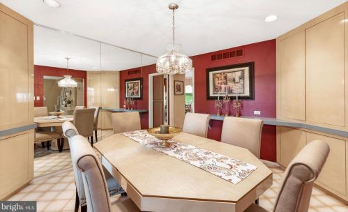 3218 Bruce Dr, Dresher PA  19025-1637 exterior