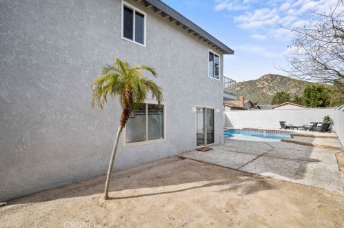 2660 Maryknoll Dr, Colton CA  92324-3712 exterior