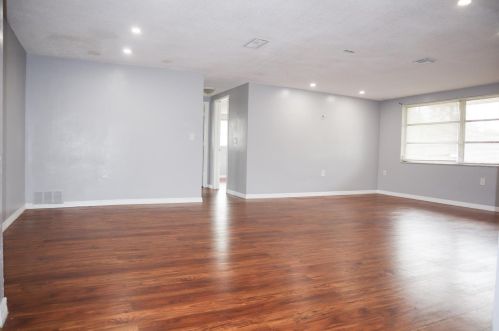 4107 Westwood Dr, Tarpon Springs FL  34691-1755 exterior