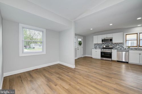 213 Florence Ave, West Deptford NJ  08093-2025 exterior