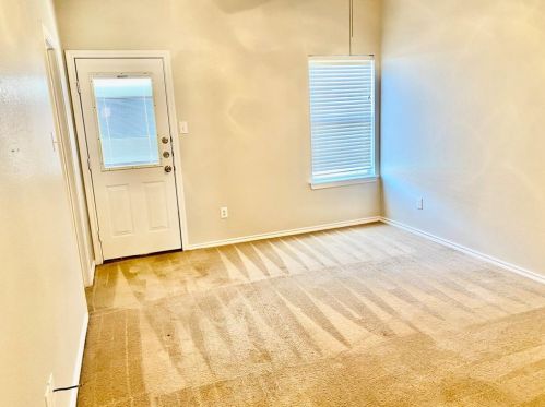 827 Walnut St, Burleson TX  76028-7064 exterior