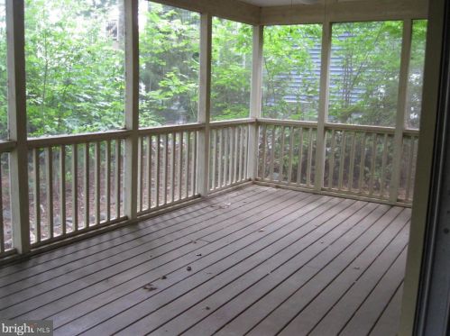 121 Green Spring Rd, Locust Grove, VA 22508-5361