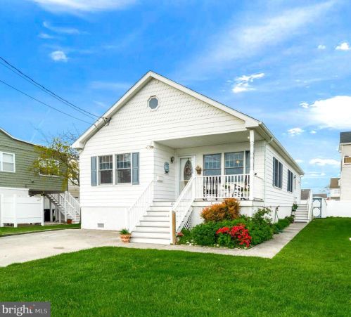 101 4th St, Brigantine City, NJ 08203-2519