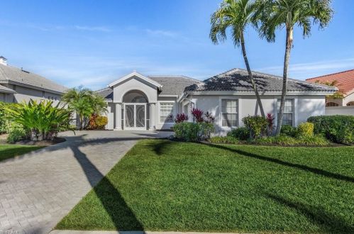 1530 Vintage Ln, Naples, FL 34104-0804