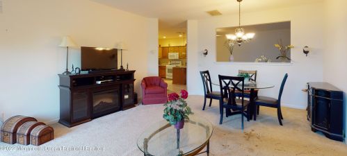26 Foxwood Rd, Lakewood, NJ 08701-5728