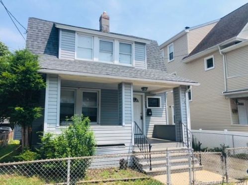 168 Pixlee Pl, Bridgeport CT  06610-2946 exterior