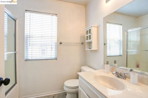 2309 Windsor Ln, Oakley CA  94561-3317 exterior