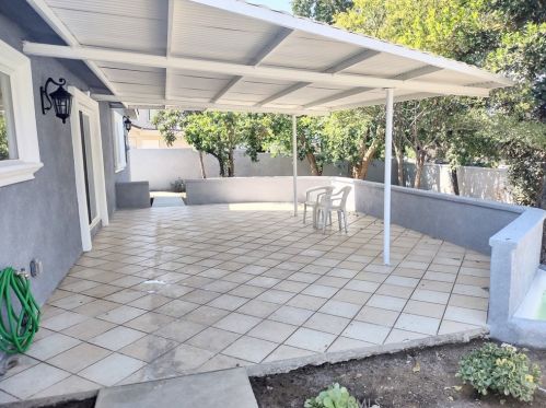 3780 La Hacienda Dr, San Bernardino CA  92404-2039 exterior