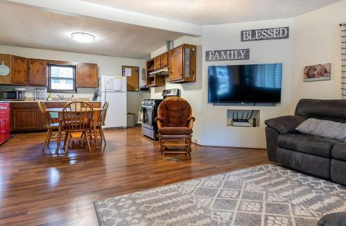 229 Edward St, Nelsonville, OH 45764-9785