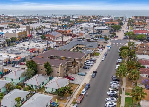 1049 Felspar St, San Diego, CA 92109-2828