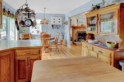 163 Stillwell Dr, Plainville CT  06062-2951 exterior