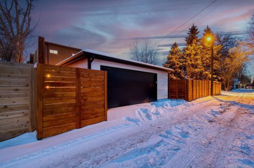 2111 Franklin St, Denver CO 80205-3905 exterior