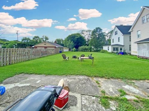 108 Wabash Ave, New Castle, PA 16102-1842