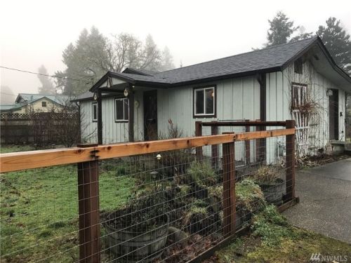 11319 Vail Cut Off Rd, Rainier, WA 98576-9604