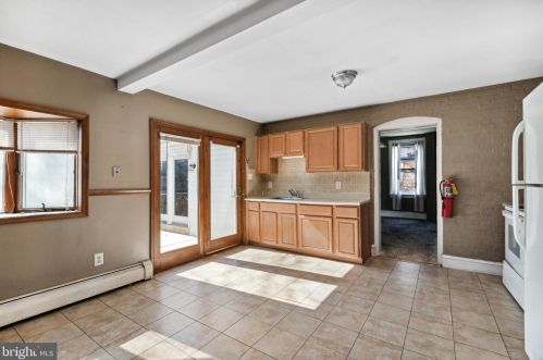 314 Derstine Ave, Lansdale PA 19446-3536 exterior