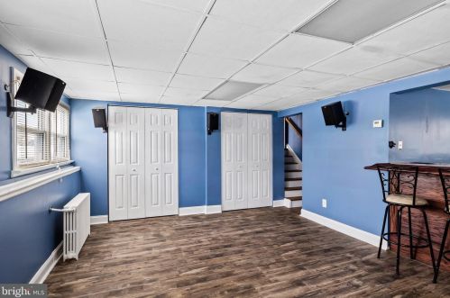 121 Chestnut St, West Deptford NJ  08051-1403 exterior